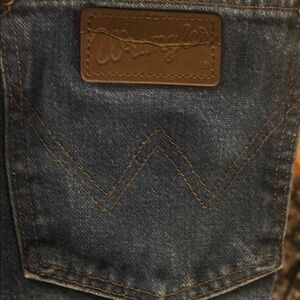 Wrangler Men's Bootcut Jeans - Blue rubber tag